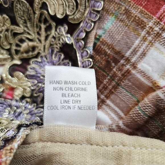 ARATTA Silent Journey Boho Button Down Plaid Embroidered Back Embellished Medium - Picture 8 of 8